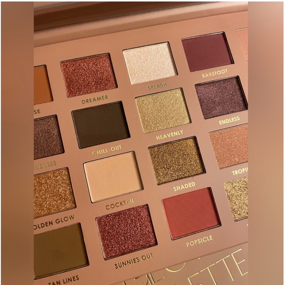 Ciaté London Brazilian Glow Eyeshadow Palette 24-Pan - Picture 11 of 16